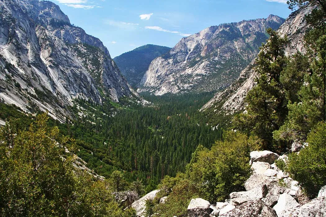 Kings River canyon terrain, Kings Canyon National Park